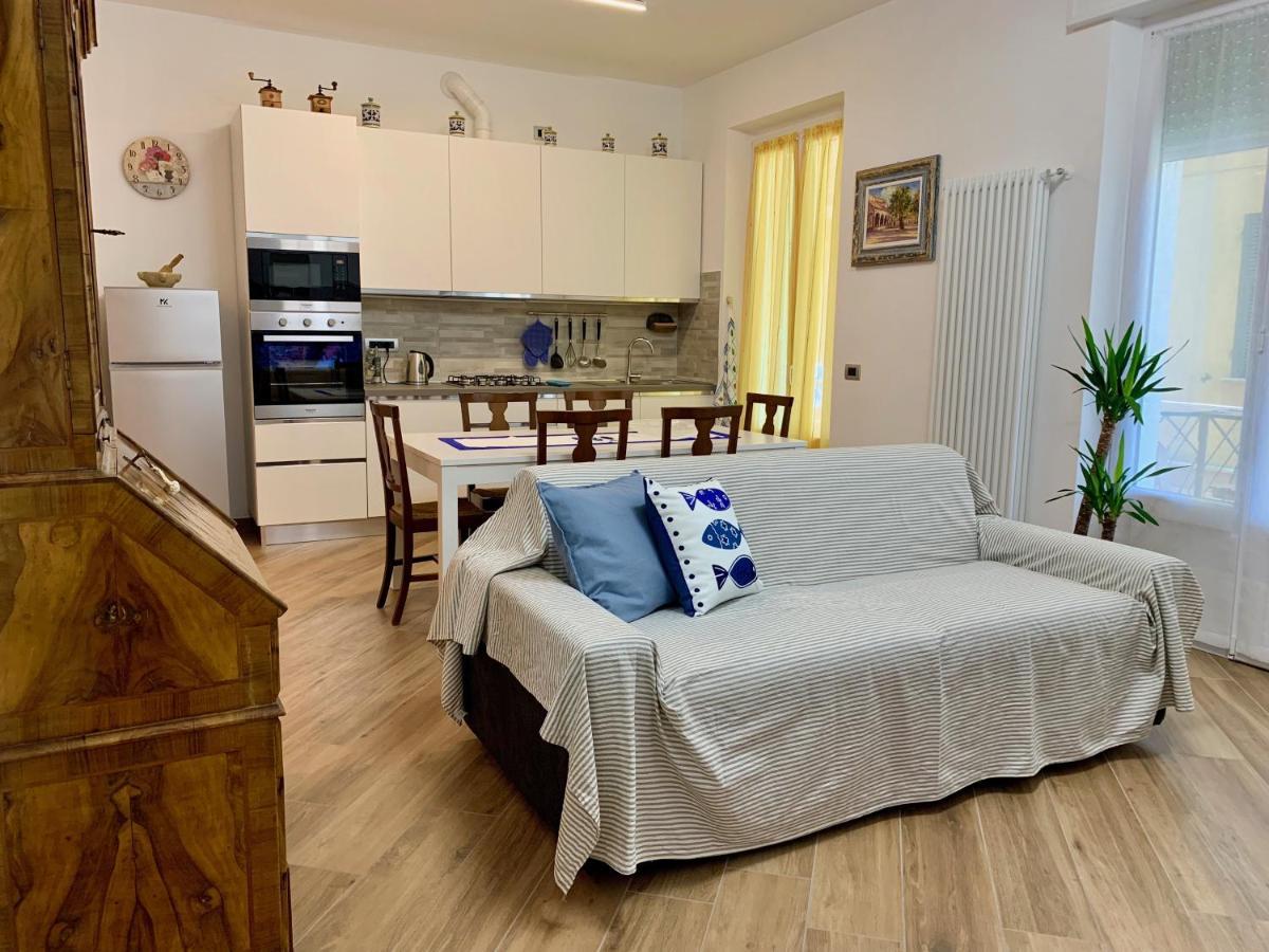 La Casa Dei Nonni Apartment เลวานโต ภายนอก รูปภาพ